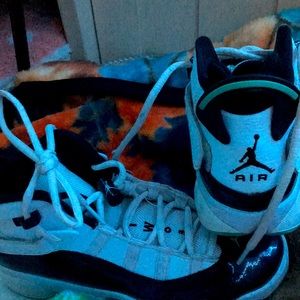 These been use 3 times and they look brand new